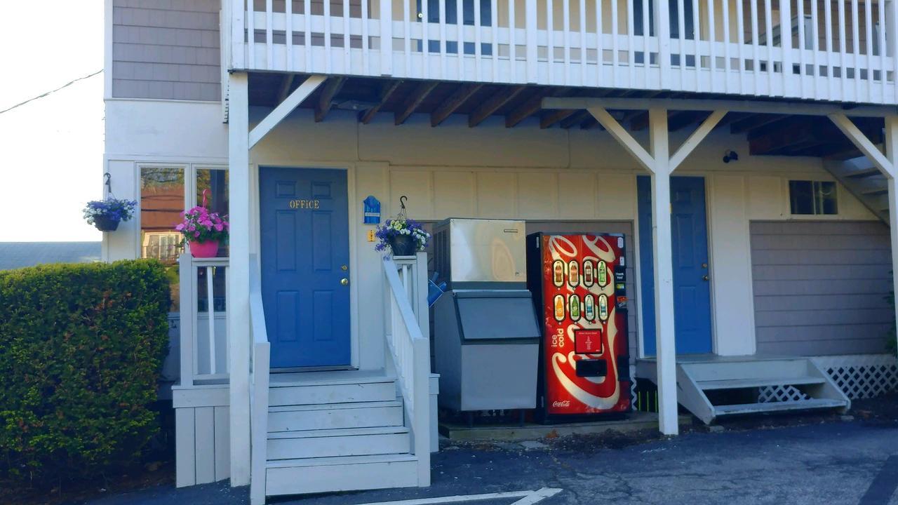Smugglers Cove Inn Dayville Eksteriør billede