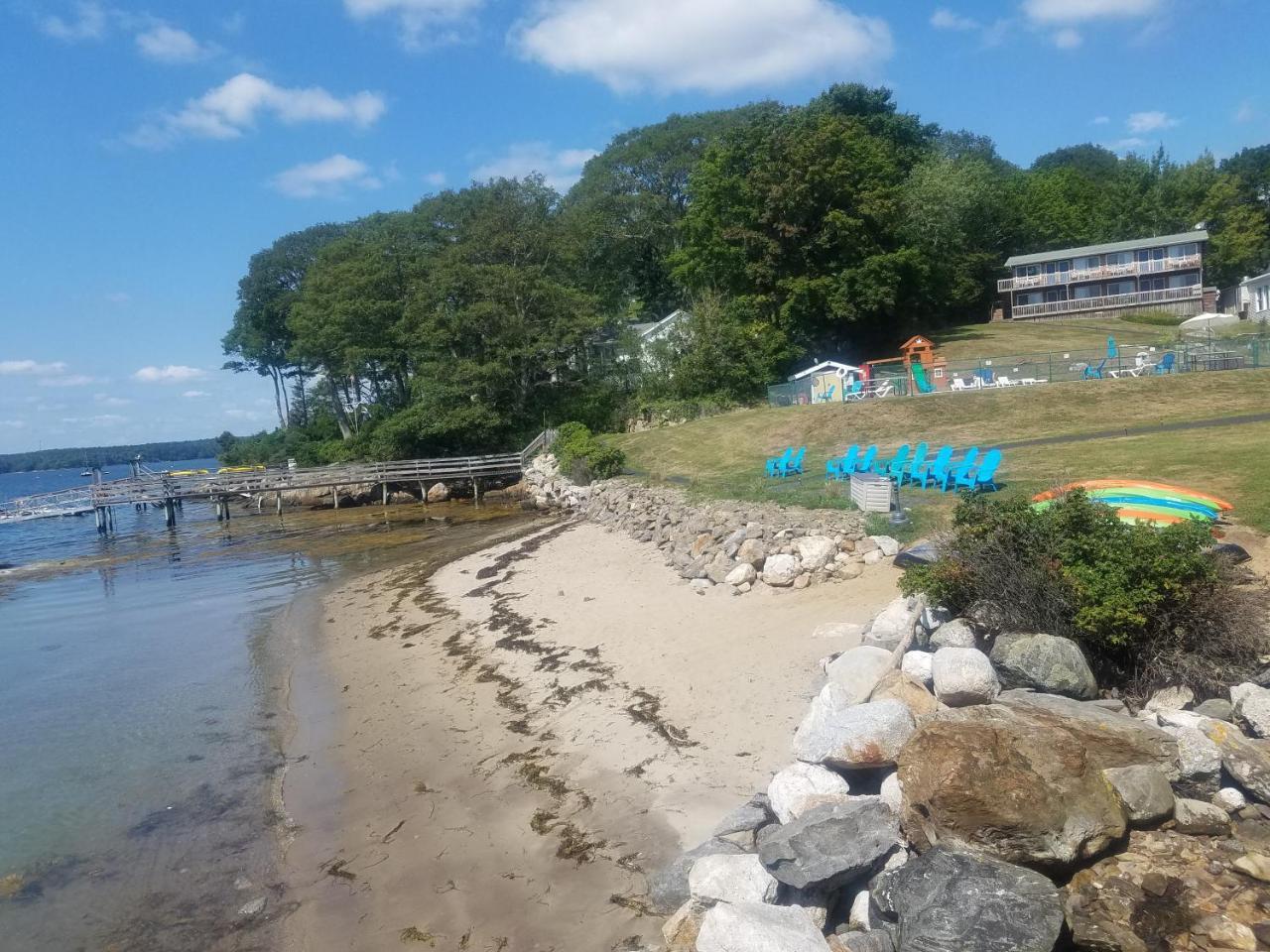 Smugglers Cove Inn Dayville Eksteriør billede